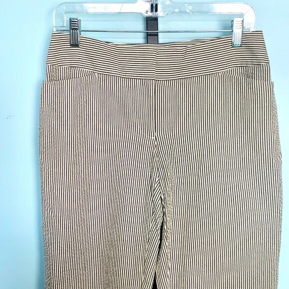 LOFT Julie Seersucker Striped Cropped Pants Size 2 - Picture 3 of 7